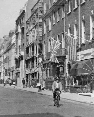 0 Savile Row in the 1950s.rs