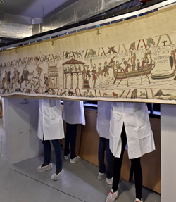 8 Moving the Bayeux Tapestry (Bayeux Museum)
